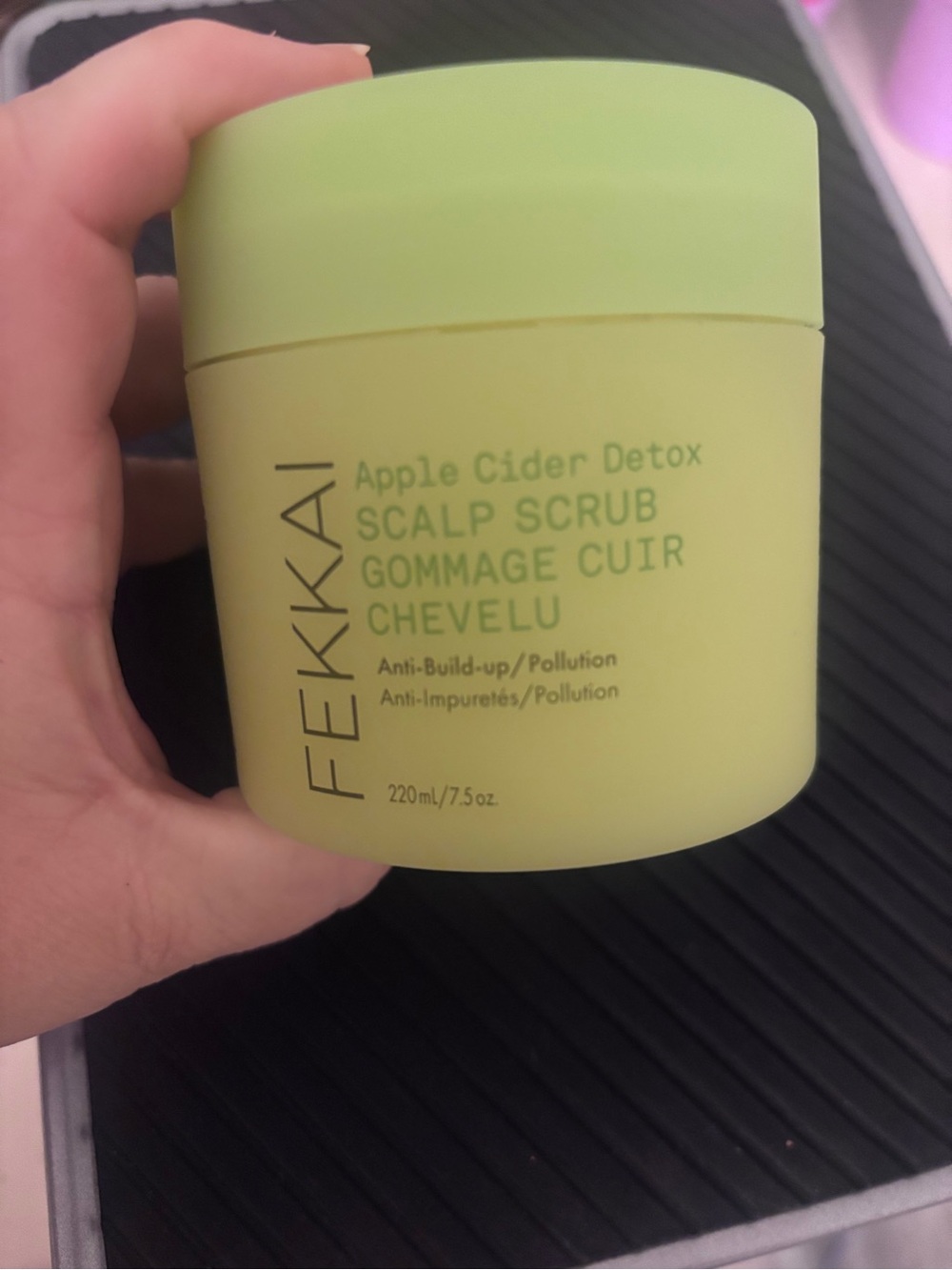 Fekkai Apple Cider Detox Scalp Scrub – Light Green